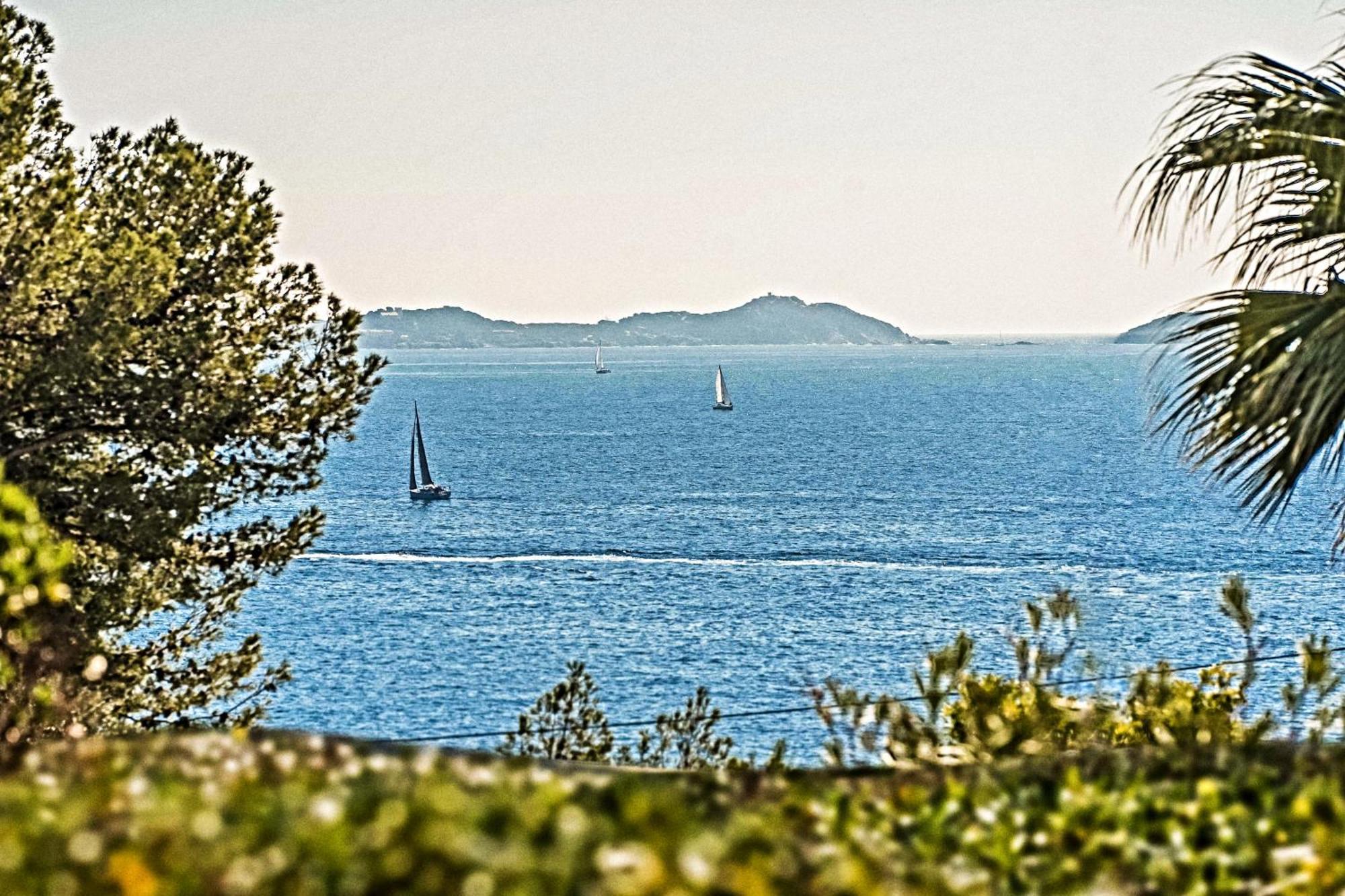 Logement Vue Mer Splendide - Situe A 50 Metres Du Bord De Mer Et 2 Minutes Des Plages - Bandolina Exteriör bild