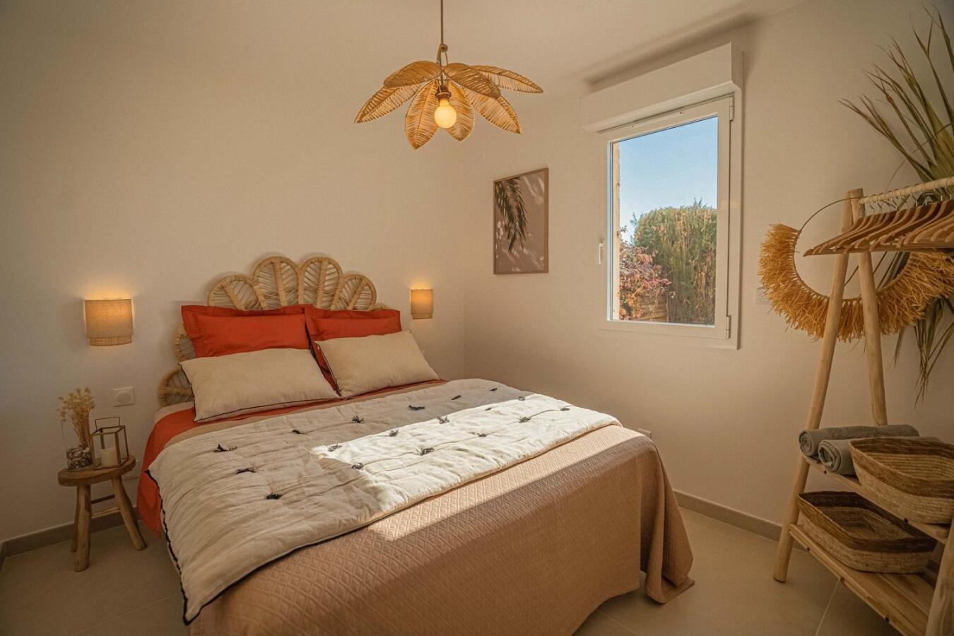 Logement Vue Mer Splendide - Situe A 50 Metres Du Bord De Mer Et 2 Minutes Des Plages - Bandolina Exteriör bild